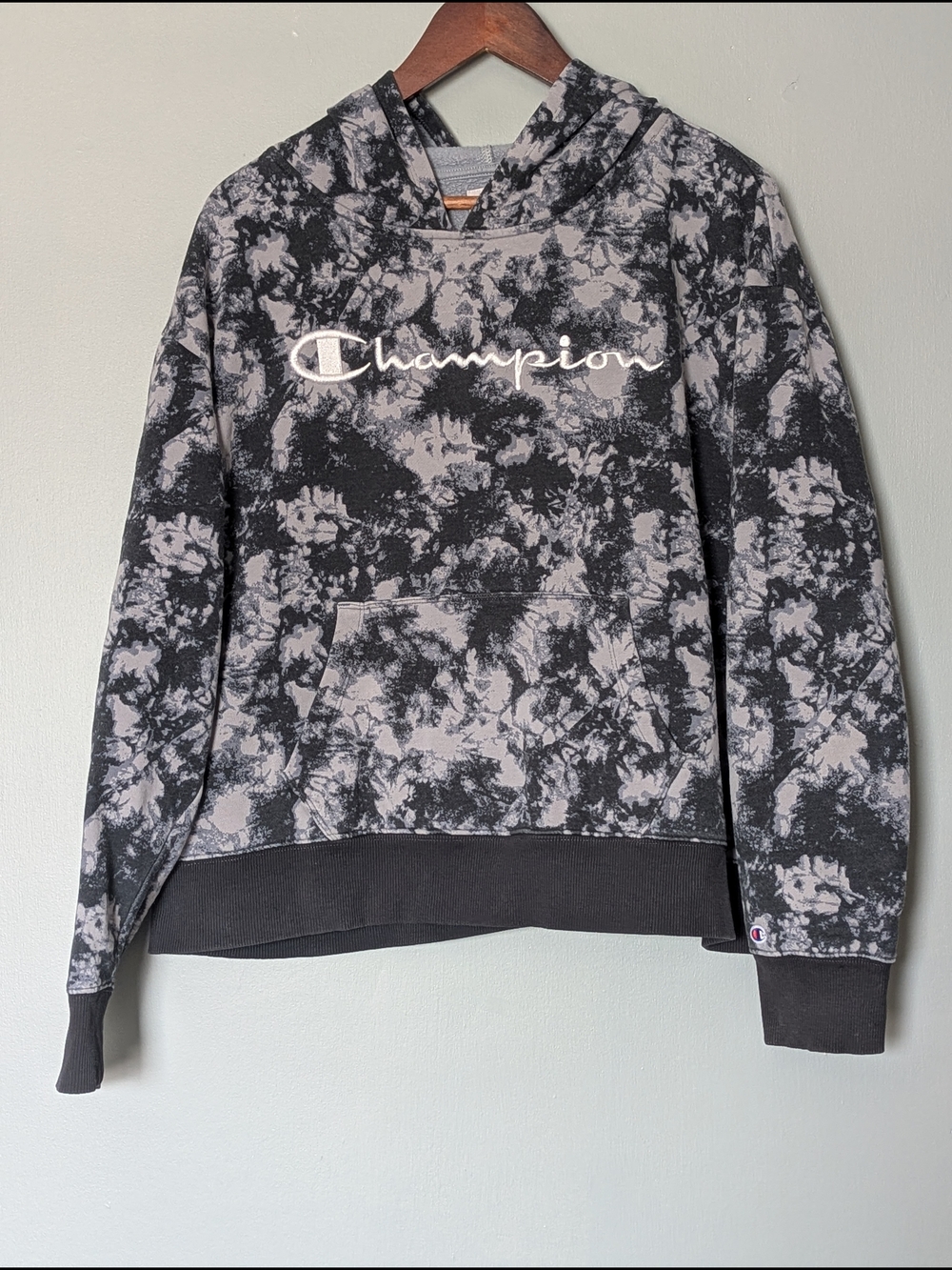 4/$10 ✨ Champion Black‎ & Gray Tie-Dye Hoodie Youth XXL
